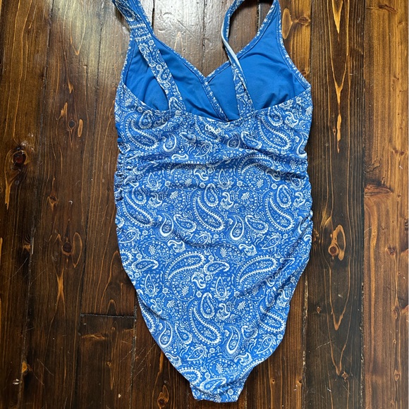 Lole swimsuit - 6 - Picture 3 of 4